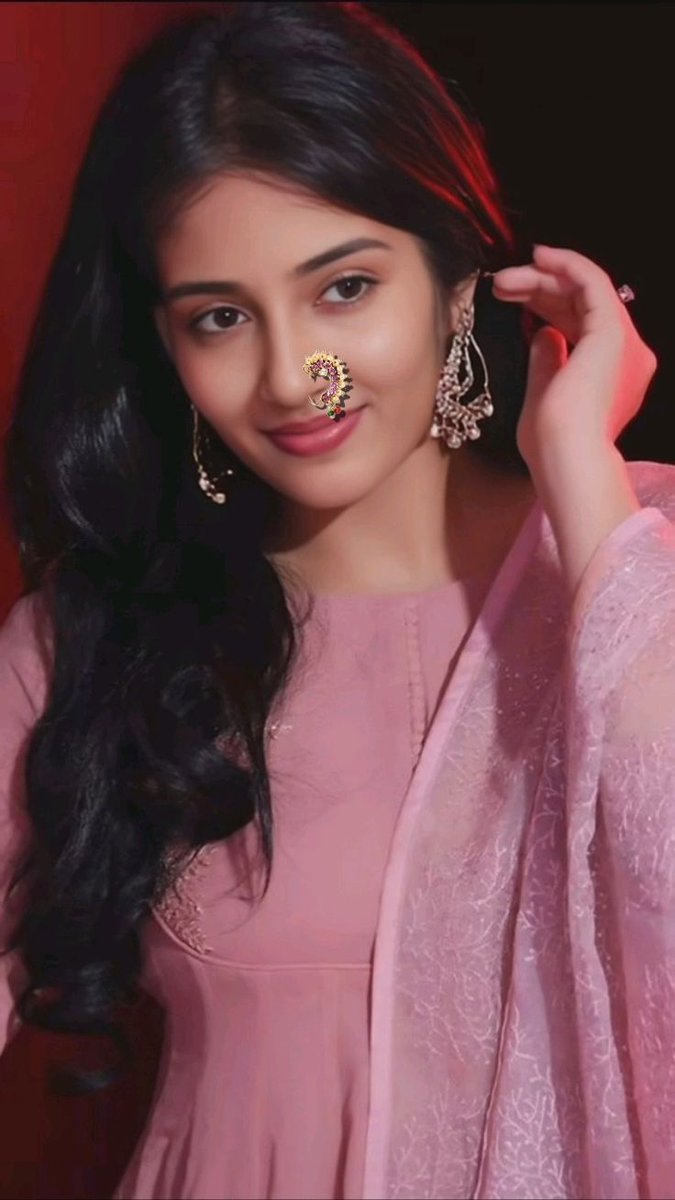 खरीद पाऊं खुशियां, 
उदास..... चेहरों के लिए...........

मेरे किरदार का मोल,
इतना...... कर देना प्रभु...........!!