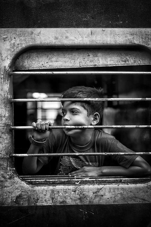 Surajdev0's tweet image. सबने कहा अच्छे से जाना
सिर्फ मां ने कहा बेटा घर जल्दी आना
#surajdev