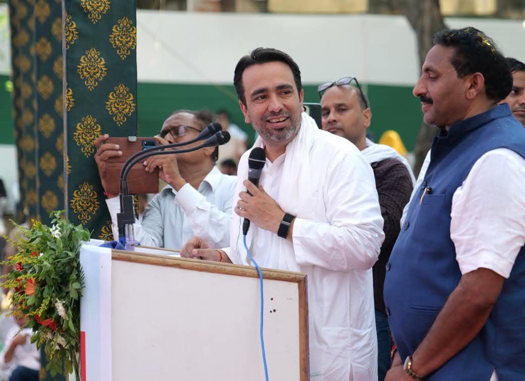 Vivekdeol7's tweet image. किसान-मजदूर रैली 
बागड़ फील्ड, बयाना 
भरतपुर, राजस्थान
@jayantrld @AnilKumarMZN @joginderawana @RLDRajasthan 
#RLD