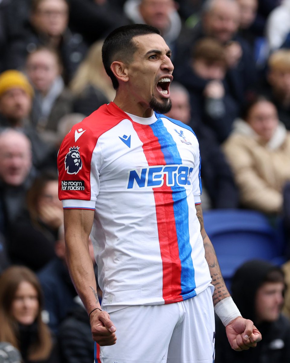 Premier League tweet media