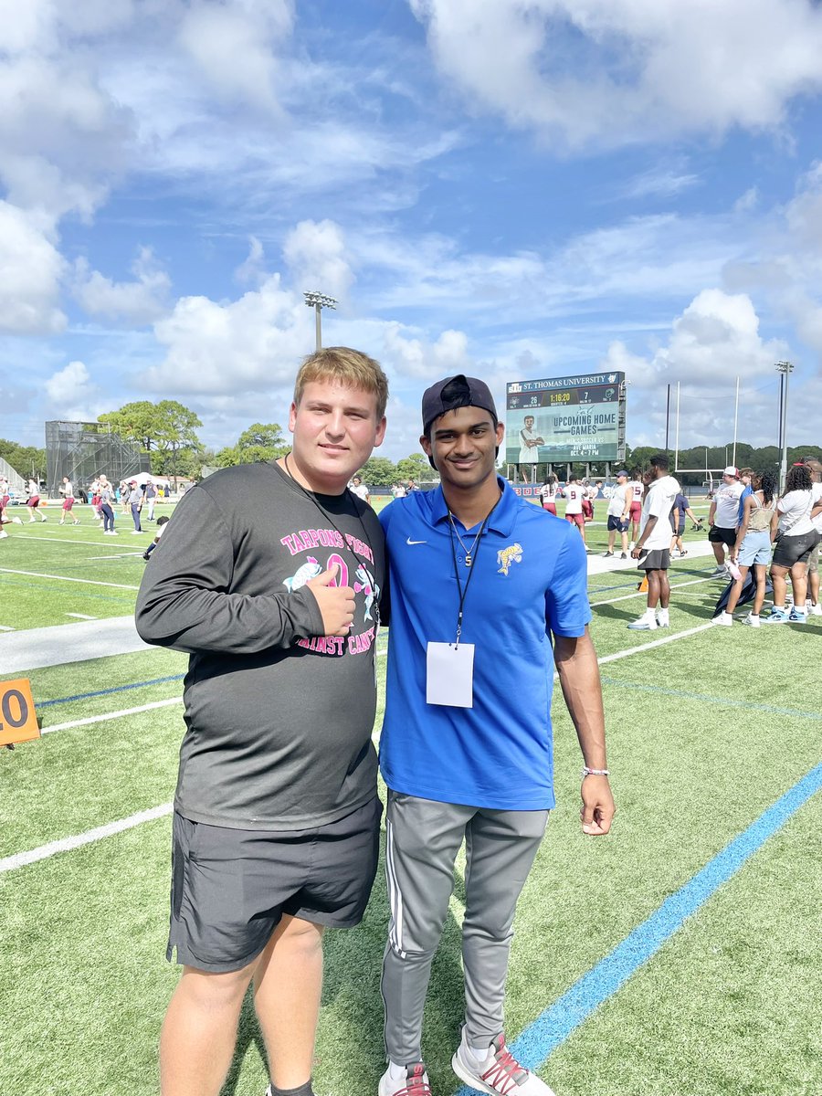 Thank you <a href="/CoachCJones_STU/">Chris Jones</a> for inviting me to a game day visit. It was a great experience. <a href="/coacheverson_/">Steven Everson</a> <a href="/STU_Football/">STU Football</a> <a href="/_SidneyPorter_/">Coach Sid</a>