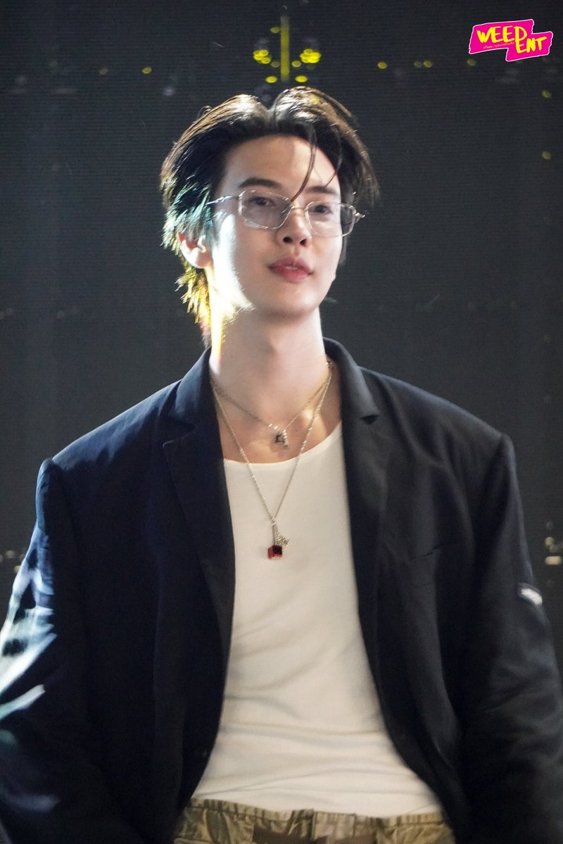arlom_'s tweet image. มึงเอ้ยย รชตเกินเรื่องมากก อยากไหว้😭🤧