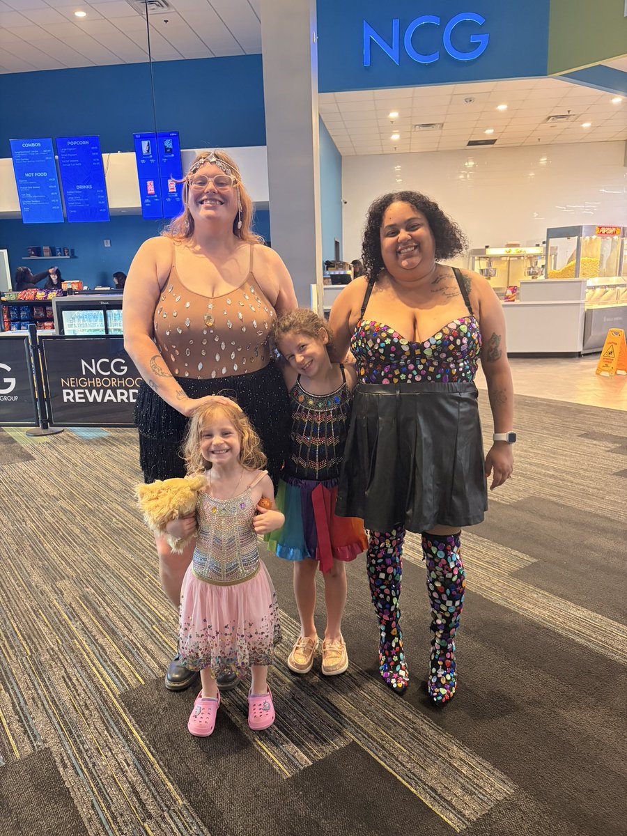 i_am_loveddd's tweet photo. @taylornation13  the little Taylor tots are so obsessed with this album! #tsthelifeofashowgirl #thelifeofashowgirl https://t.co/Hsbfh4tgZO