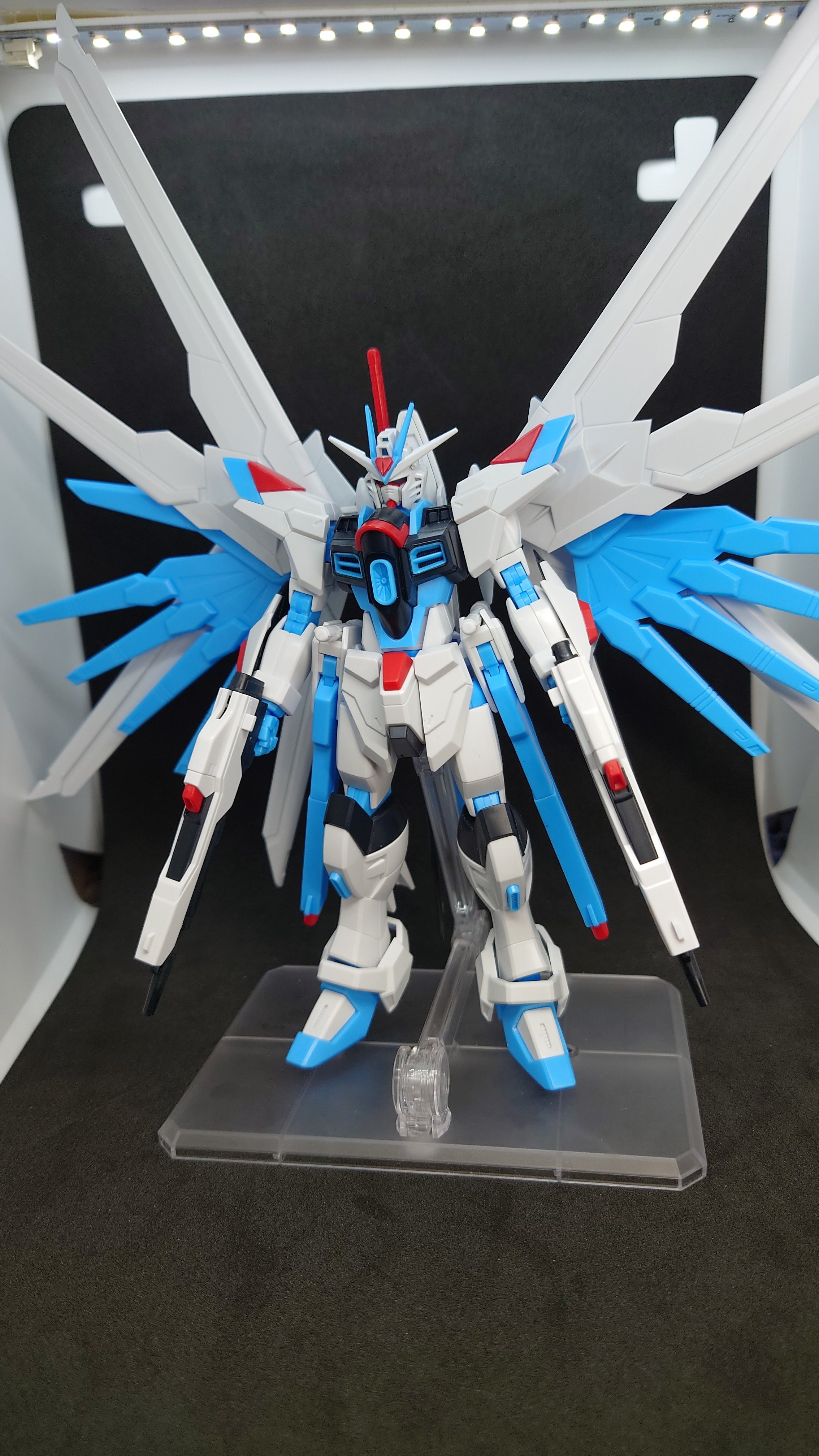 HG マイティーストライクフリーダム　リサーキュレーション　ブルー　デカール付き HG マイティーストライクフリーダム リサーキュレーション