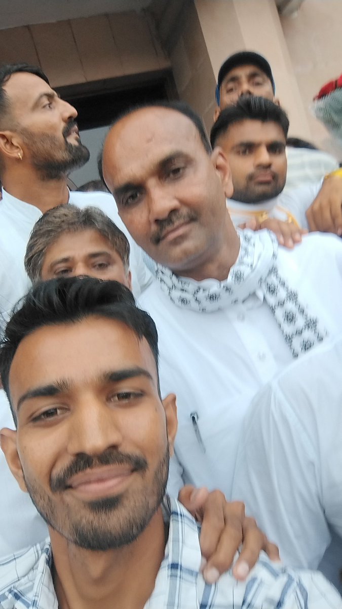 खानपुर (झालावाड़)  विधायक भाई साहब श्री सुरेश गुर्जर जी को जन्मदिवस की हार्दिक बधाई एव शुभकामनाएँ ।

ईश्वर से आपके उत्तम स्वास्थ्य एव दीर्घायु की कामना करता हूँ ।
<a href="/Mlasureshgurjar/">Suresh Gurjar</a>