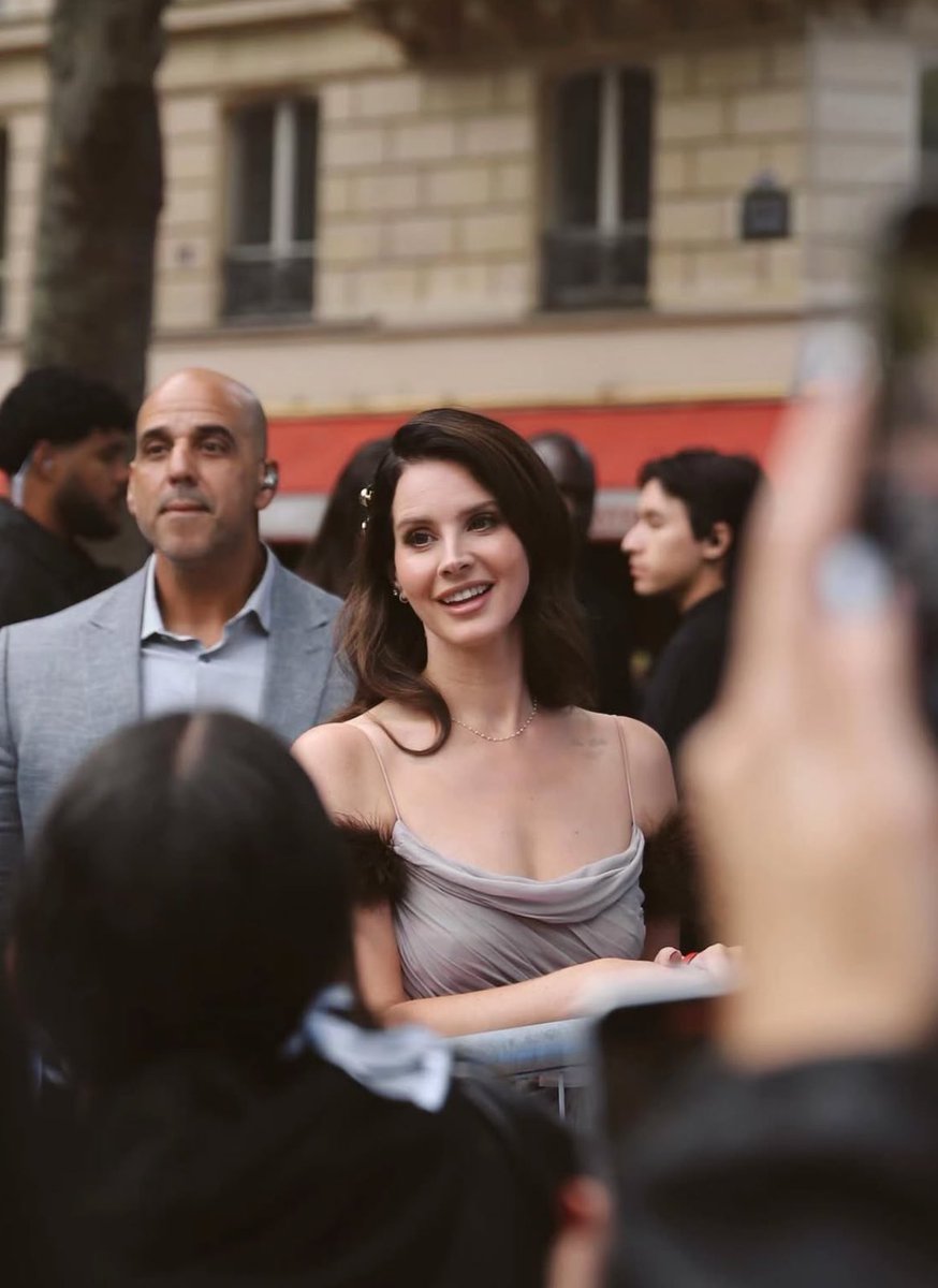 Lana Del Rey at Maison Valentino's 2026 spring show for Paris Fashion Week 🤍