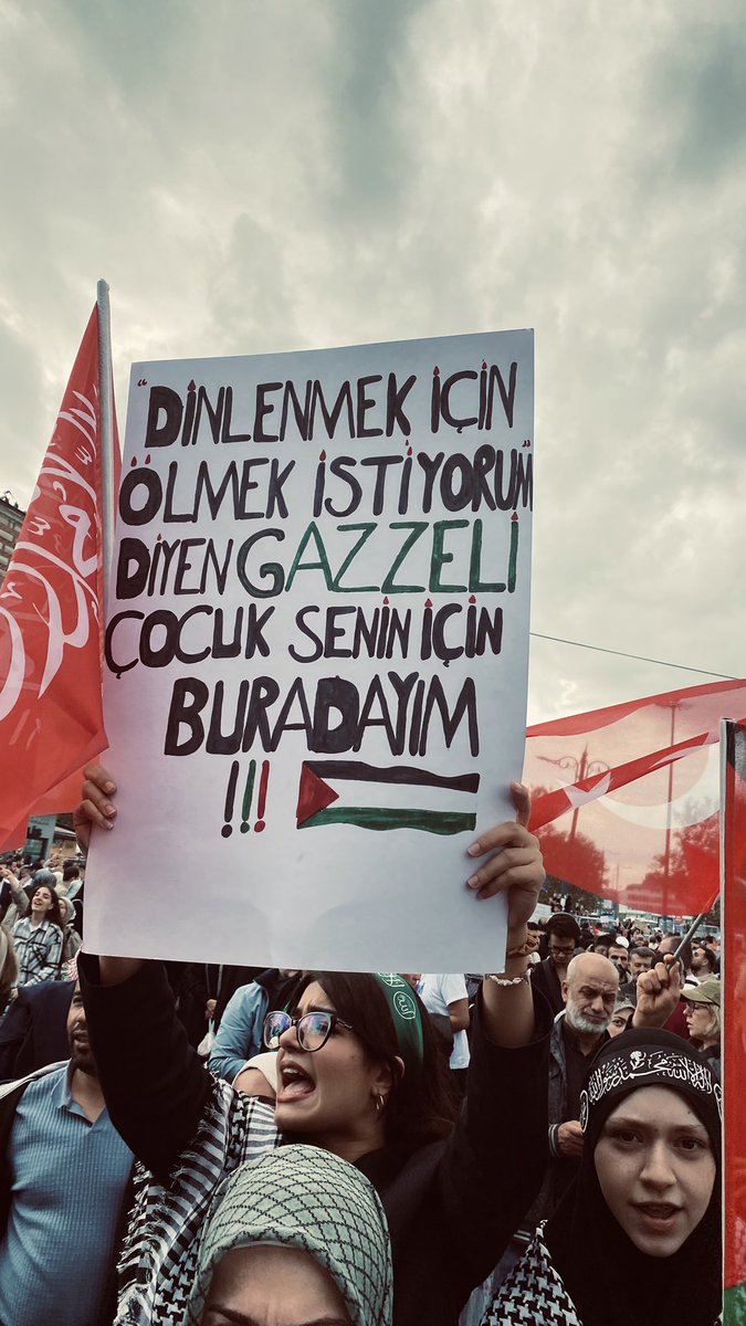 asirireel's tweet photo. Yıkılasın israil
Enkazını göreyim
Sana ülke diyenin
Yüzüne tüküreyim.

#freepalesti̇ne 
#IsrealiNewNazism 
#IsraelTerroristState https://t.co/34RkwYtaBs