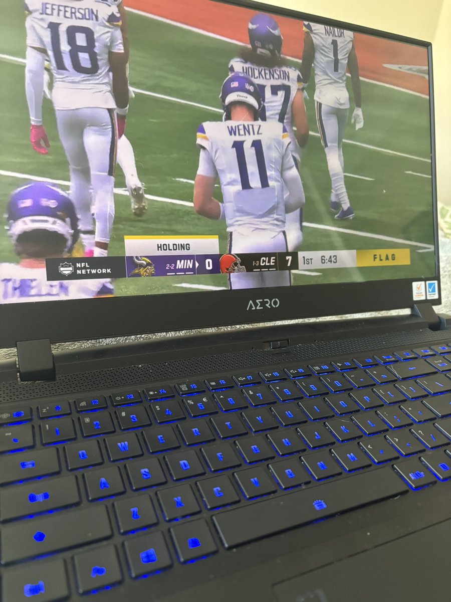 🌊𝘛b tweet media