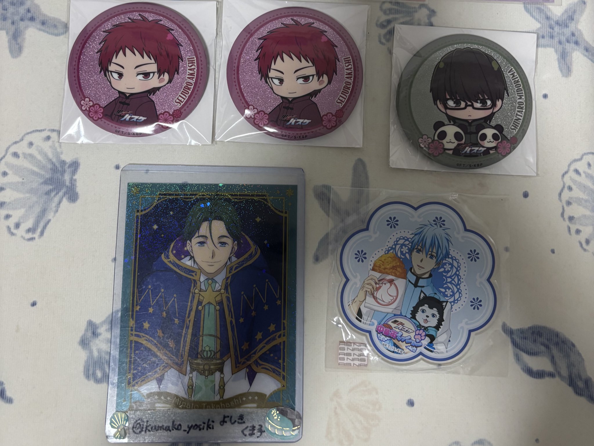 黒子のバスケ 中華街 ガラポン アクリルボード グリッター缶バッジ 黄瀬 黒子のバスケ 中華街 ガラポン アクリルボード グリッター缶