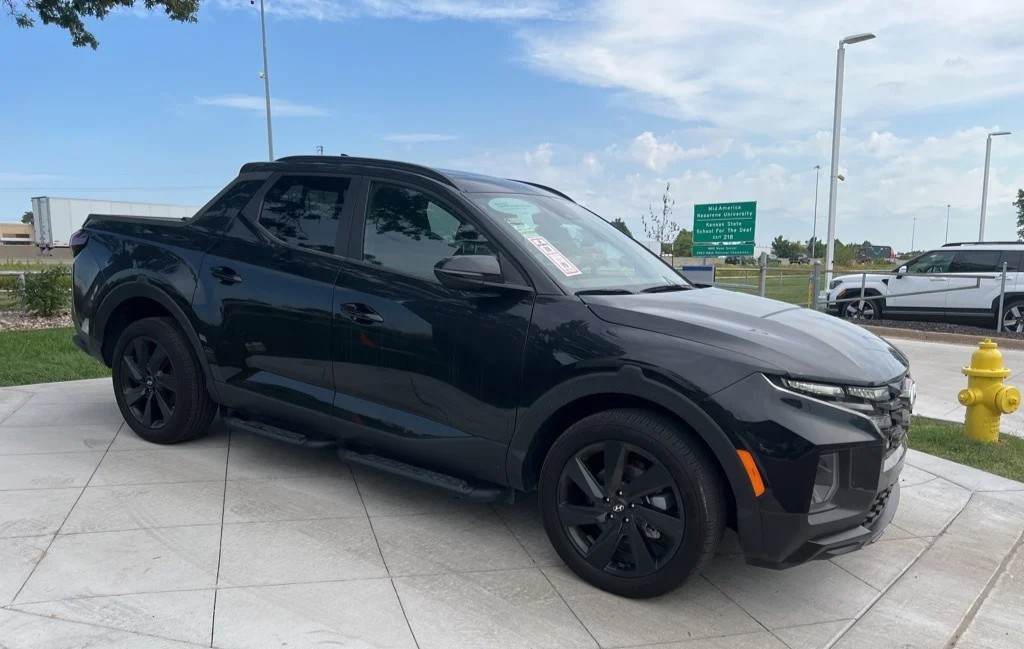 OlatheHyundai's tweet photo. 🏈 Football Sunday Vibes from McCarthy!
Gear up for the game and your next ride.
Shop trucks, SUVs & more! 👍
Your winning drive starts here!
Shop here: https://t.co/jqSDBPzKNX
#McCarthyDrivesYou #FootballSunday #TailgateReady https://t.co/nMerTWCDBl