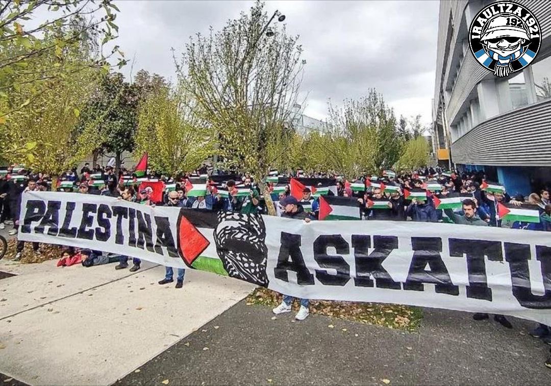 Iraultza1921's tweet image. ALAVESZALEOK PALESTINAREKIN!

STOP GENOCIDE 

FREE PALESTINE

LONG LIVE TO THE PALESTINIAN RESISTANCE 🇵🇸