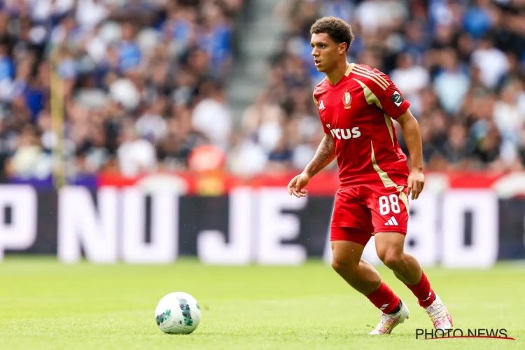 MaProLeague's tweet image. 🗣️ | Lawrence n’était visiblement pas d’accord avec l’arbitre sur le but annulé (DAZN) #ANDSTA 

« Si tu touches le gardien, c’est désormais une faute. C’est une blague »