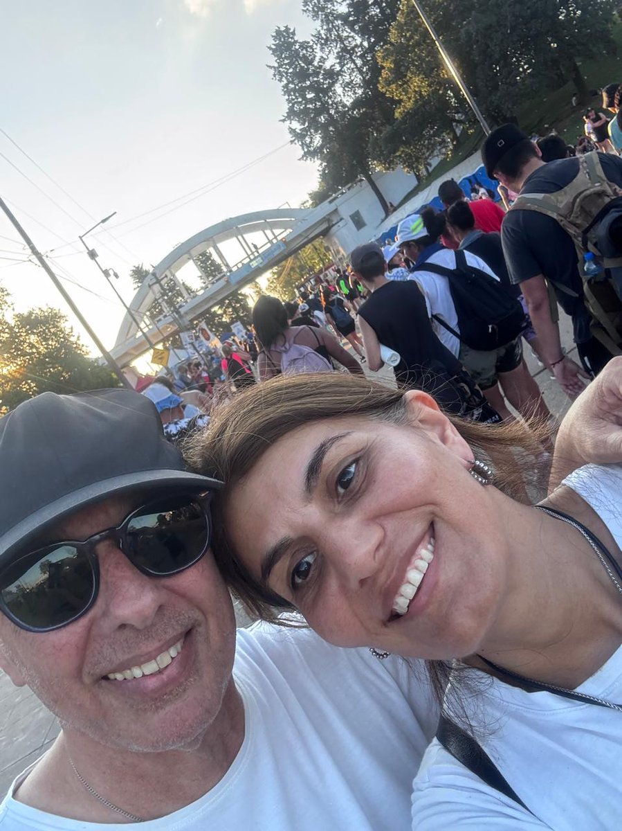 Con mucha fe y emoción, participamos junto a <a href="/GiselaLZamora/">Gisela Zamora</a> de la peregrinación a Luján, donde compartimos oraciones, esperanzas, y el esfuerzo de caminar juntos. ¡Una hermosa experiencia! 🚶‍♀️🚶‍♂️🙏🏻❤️