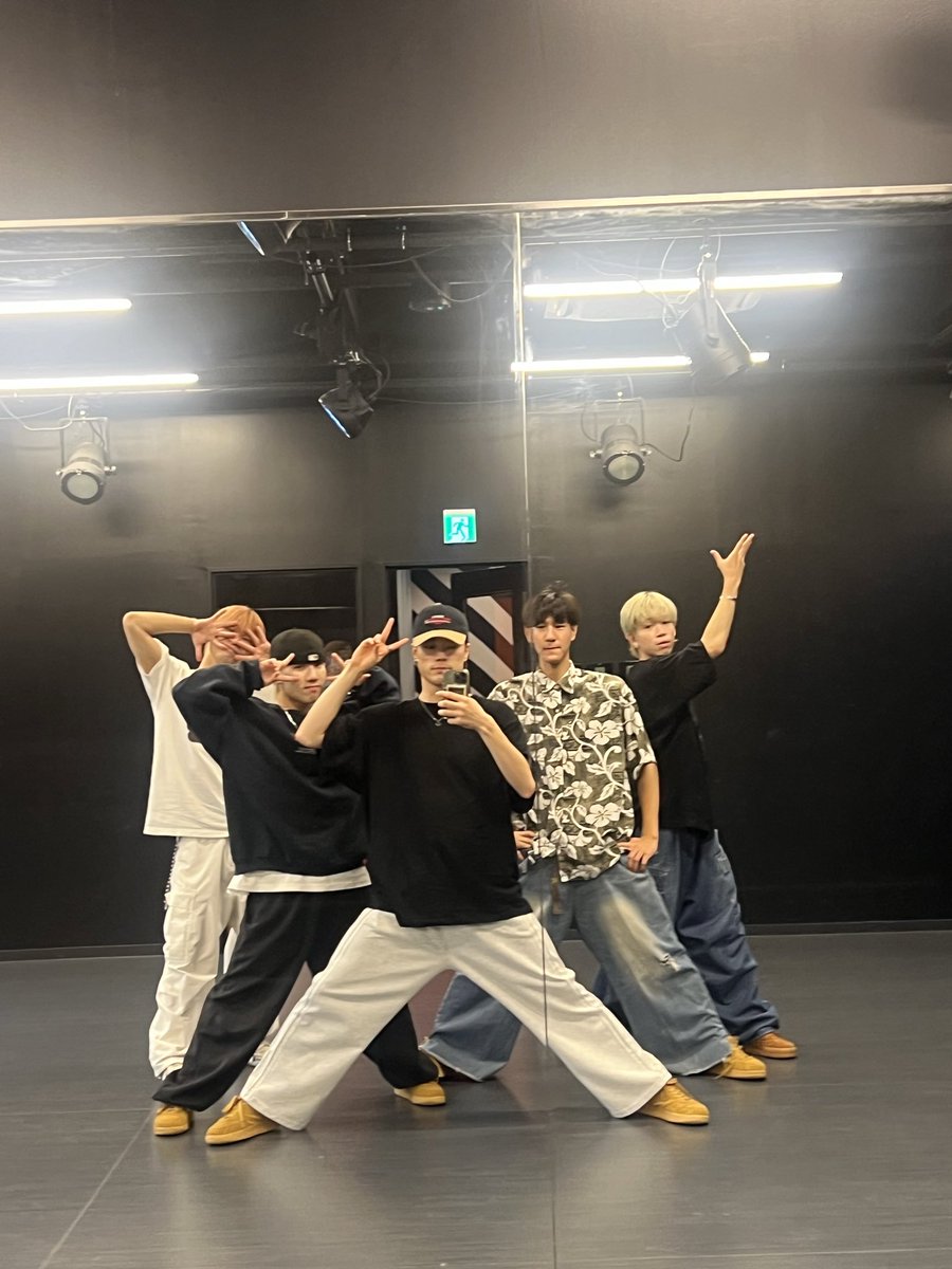 やっほーおゆうやで！

今日も10月8日のふあさーのリハーサル！
その後事務所の方がご飯連れて行ってくれてパワーチャージ！！ﾓﾘﾓﾘ💪💪

10月8日！みんな待ってるね
ハロウィン……🎃👻