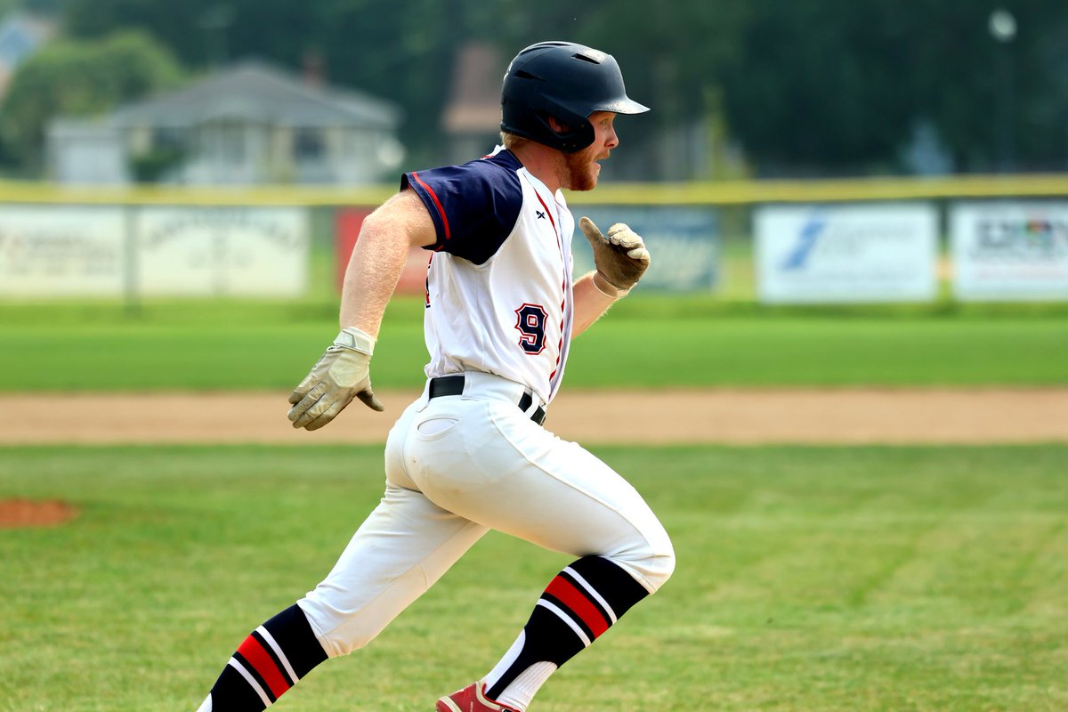 Happy birthday to our right field playing, team OG, and soon to be married #9, Andrew Kulik!
#4ThePride