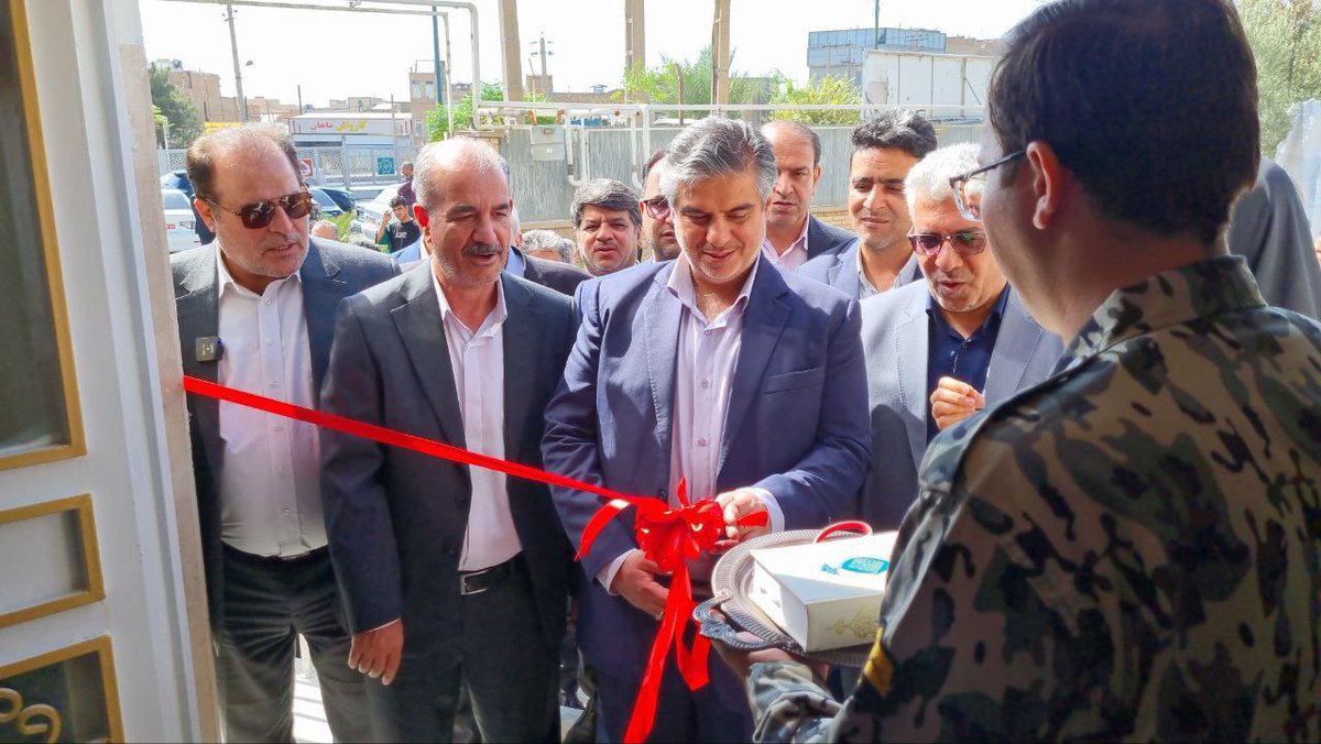 narkhabarsaveh's tweet image. 🔹 مرکز کارآفرینی و خوداشتغالی ساوه با هدف حمایت از ایدههای نوآورانه و توانمندسازی اقشار مختلف جامعه افتتاح شد. این مرکز گامی مهم در توسعه اشتغال پایدار شهرستان است.
🗓 یکشنبه ۱۳ مهر ۱۴۰۴
#همه_باهم_برای_ایران