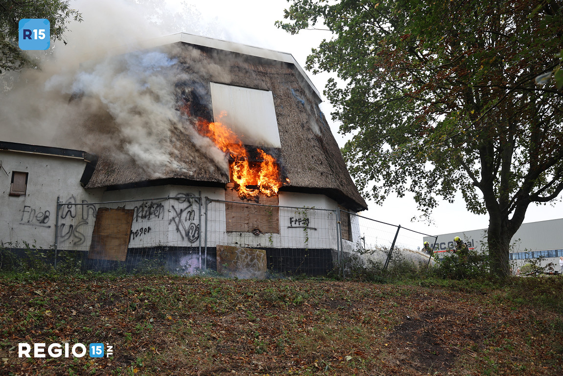 Voormalige molen in brand op Spectrumlaan in Bleiswijk