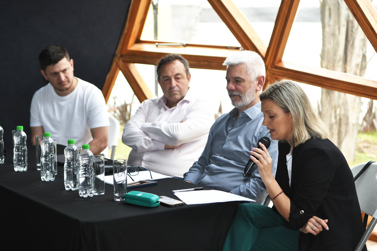 "Tiempo de Sujeto, tiempo de urgencia" , unas jornadas de salud mental con un intercambio de experiencias enriquecedor para nuestros equipos. Muchas gracias Patricio Alvarez Bayon y Juan Pablo Mollo por acercarse a Monte Hermoso.