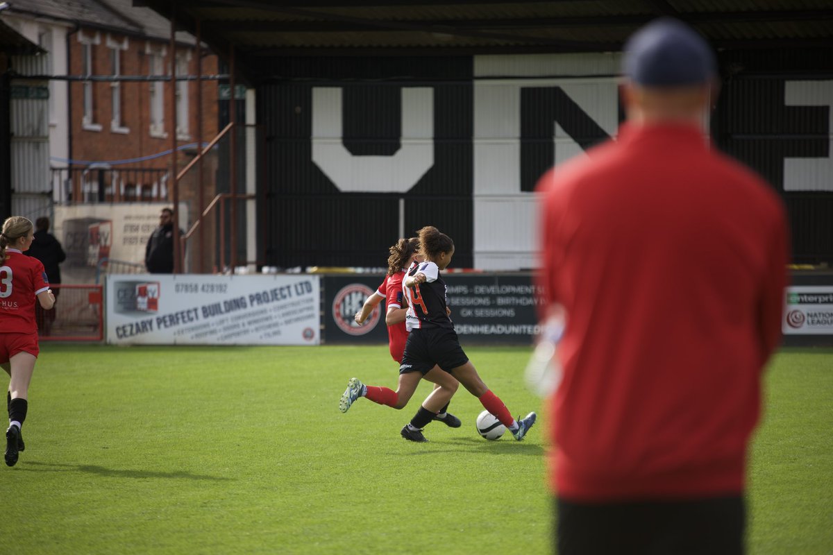 We’re back underway at York Road. 

Come on you Reds💪

46’ | ⚫️⚪️0-0🔴🐟|#WorthingFCWomen