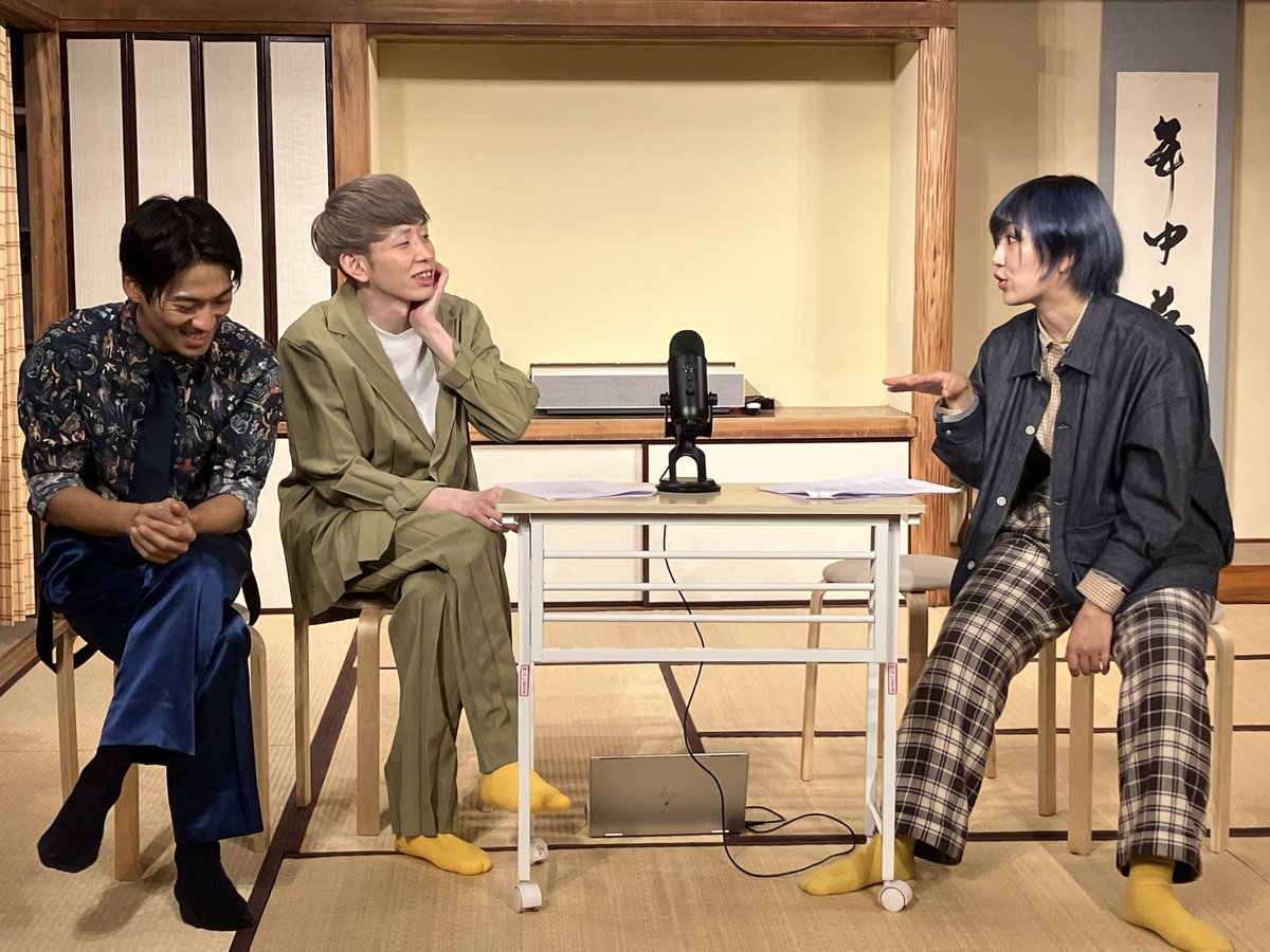 nc_beretchan's tweet image. 口撃戦。北村さんがお着替え中に百恵のDM事情を聞くクボさん。

(過去を振り返るマエノさん)
#灰まで