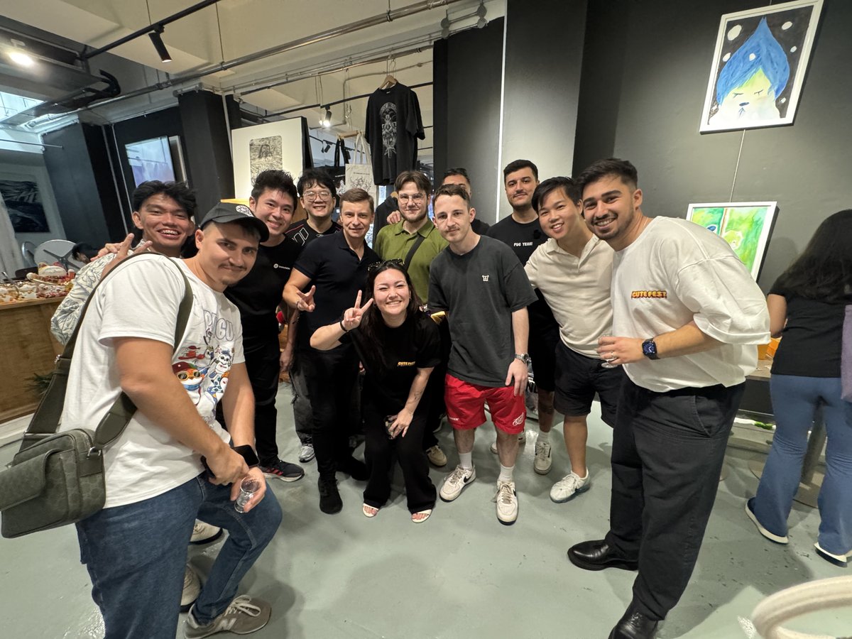 The Plooshies tweet media