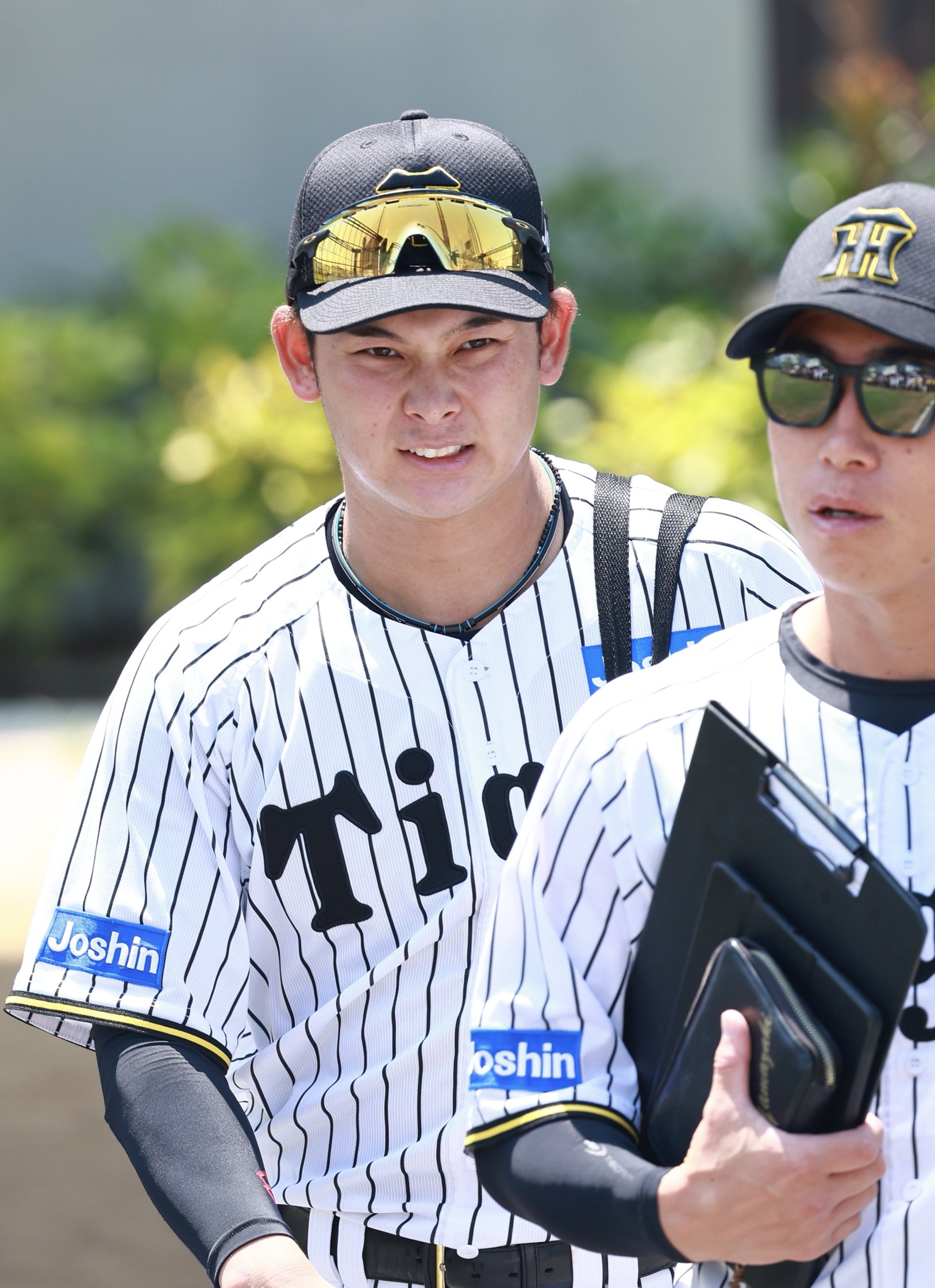 阪神タイガース 野口恭佑選手 アクリルスタンド 楽天市場】阪神タイガース #97 野口恭佑 缶バッジ（顔デザイン