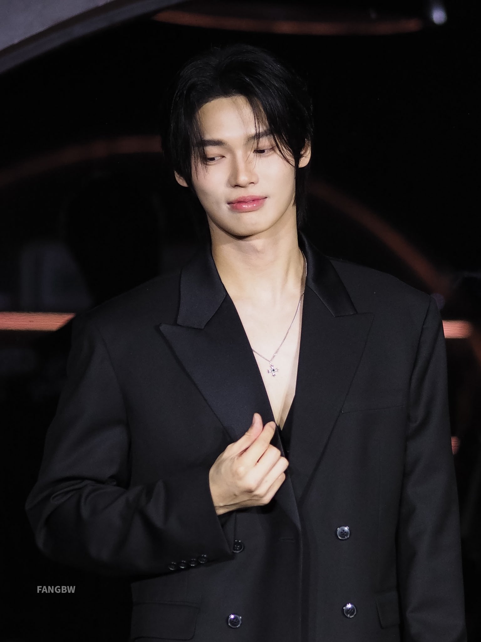 アイドル BrightWin BrightWin] THEY TAKE A COUPLE SEAT FROM JAPAN TO THAILAND