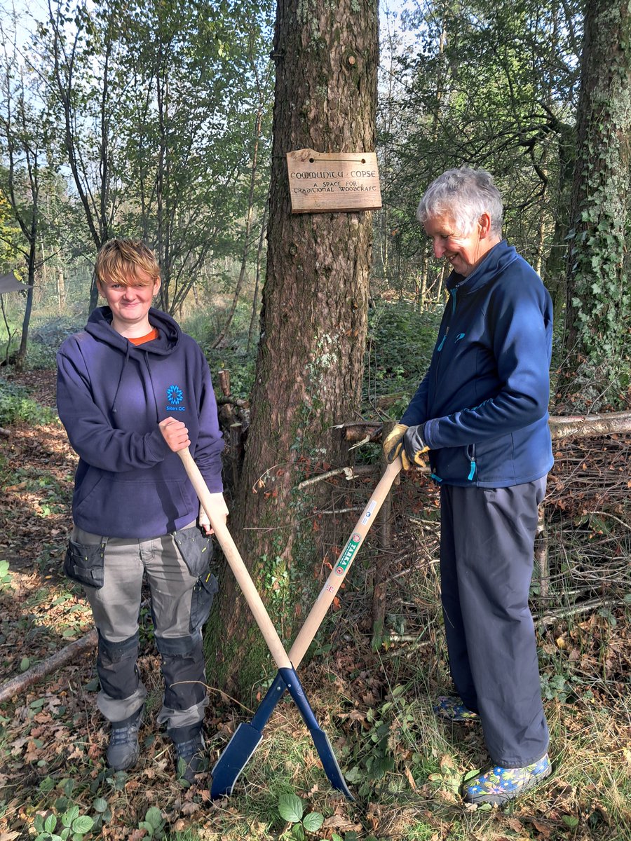 🌿 Coppicing season kicked off today at Scolton Manor!

Silbers CIC is managing the woods, and huge thanks to new volunteer Cai for a brilliant first session 💪 plus a warm welcome to Maggie 🌳✨

#SilbersCIC #CoppicingSeason #Volunteering