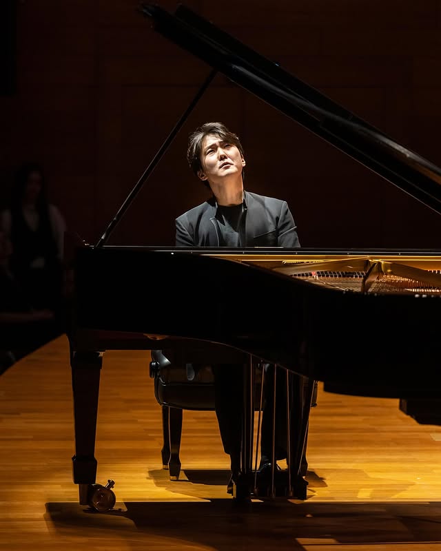 ショパンの告発　テクノス　ノベルス ショパンの告発 テクノス ノベルス Horowitz Plays Chopin