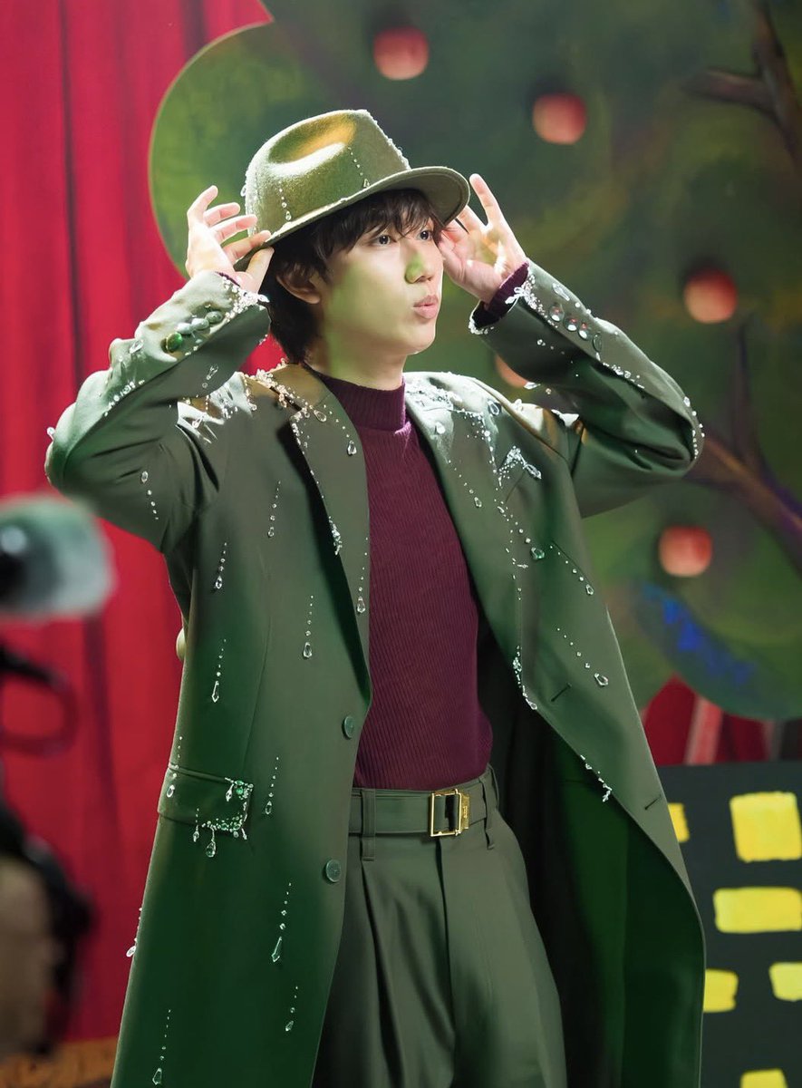 CHIQUA 阿部亮平くん 衣装 CHIQUA様専用 阿部亮平くん 衣装 阿部亮平 衣装スーツ衣装 一覧 | TikTok