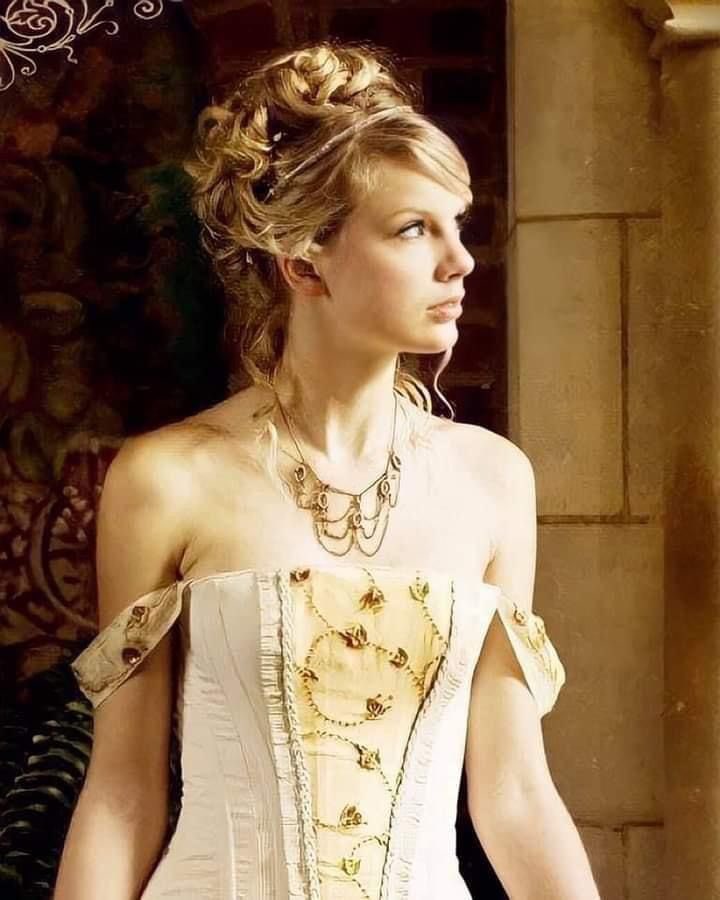 xtorturedchloe's tweet image. does it ever                            just how fast the
drive you crazy                        night changes