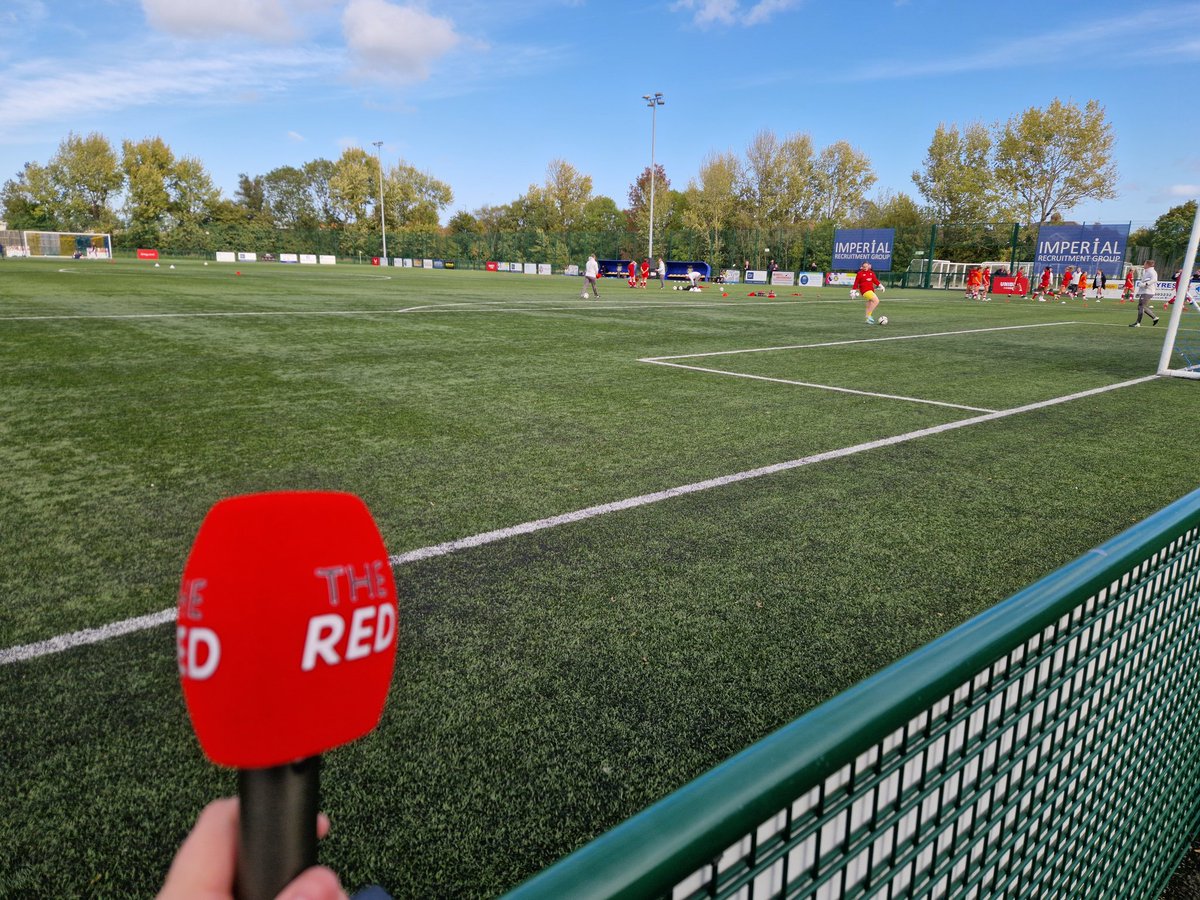 Reporting from pitchside at Stockton Town today for <a href="/TheRedUK/">THE RED</a> - it's <a href="/BoroWomen/">Middlesbrough FC Women</a> v <a href="/khalsawomen/">Sporting Khalsa Women</a> in the National League North! Boro leading by the odd goal at the break.