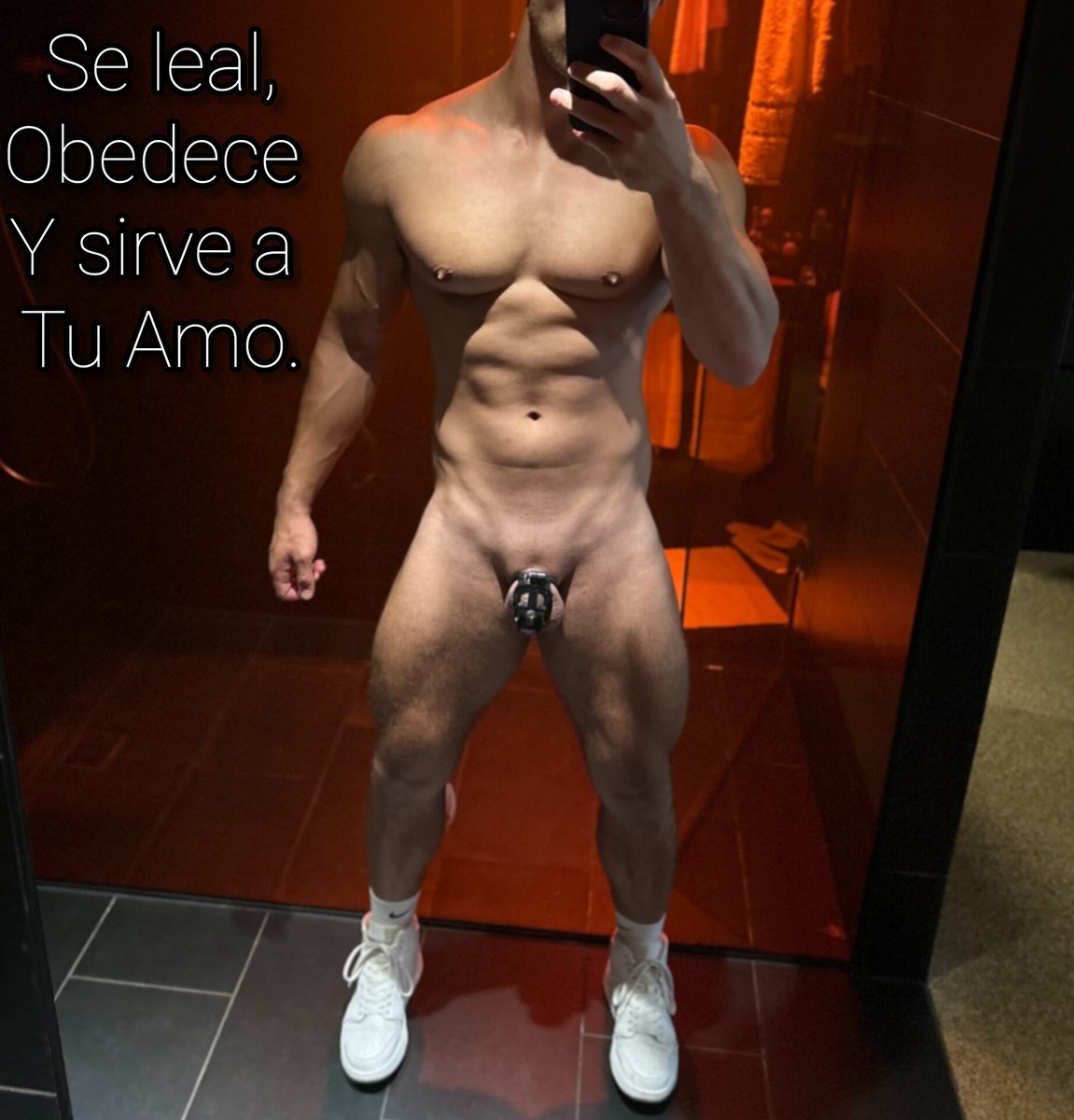 Locktober 

Regla general:
La jaula de castidad deberá portarse 24/7 sin excepción.
Prohibido cualquier tipo de liberación, masturbación u orgasmo sin permiso.
Evidencia diaria obligatoria: foto de buenos días con jaula y gimnasio.

<a href="/IanDeSade/">Ian De Sade</a> <a href="/Gabo22000/">@GaboDeSade</a>