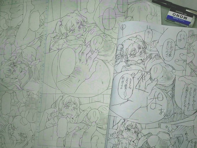 たまには進捗～
ちょっと前にネームOK頂いて(画面右)、下書きしこしこ描いてます。しこしこ。 