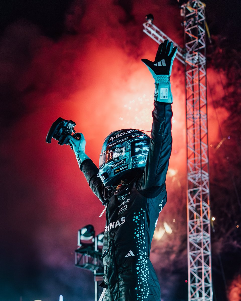 MercedesAMGPCF1's tweet photo. WHOAAA 😮‍💨

INJECT IT https://t.co/SyBdROTCtG