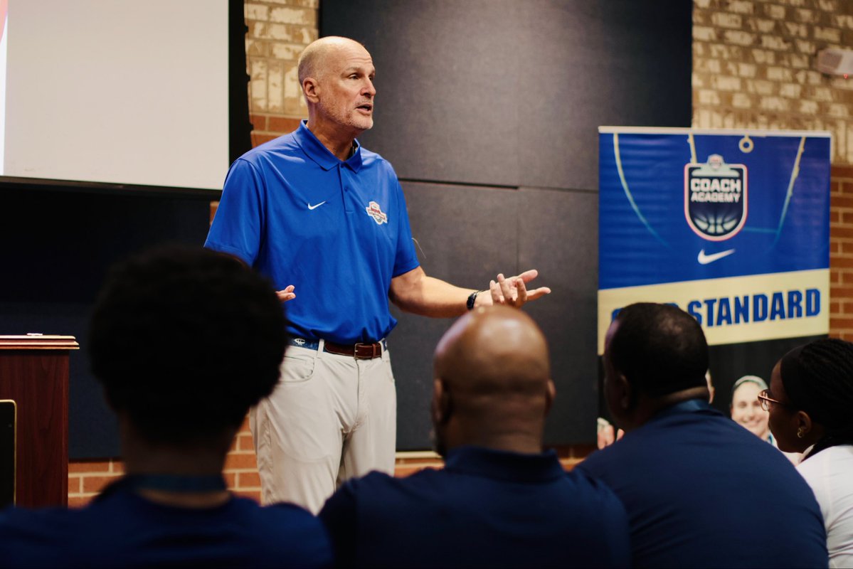 🍑 The ATL knows the gold standard! 

📍Atlanta Coach Academy