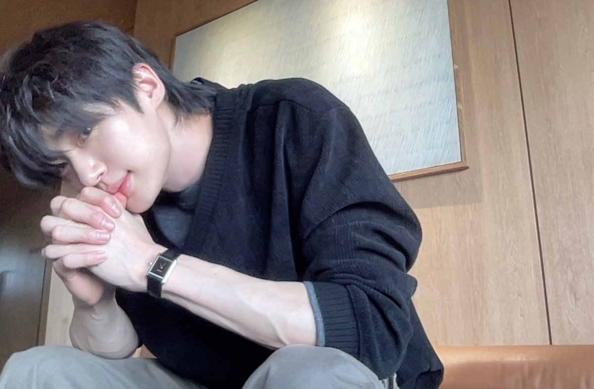 gue udh ngira ni foto foto bakal di upload di wv, kirain langsung ternyata jeda milih dulu yh?😆