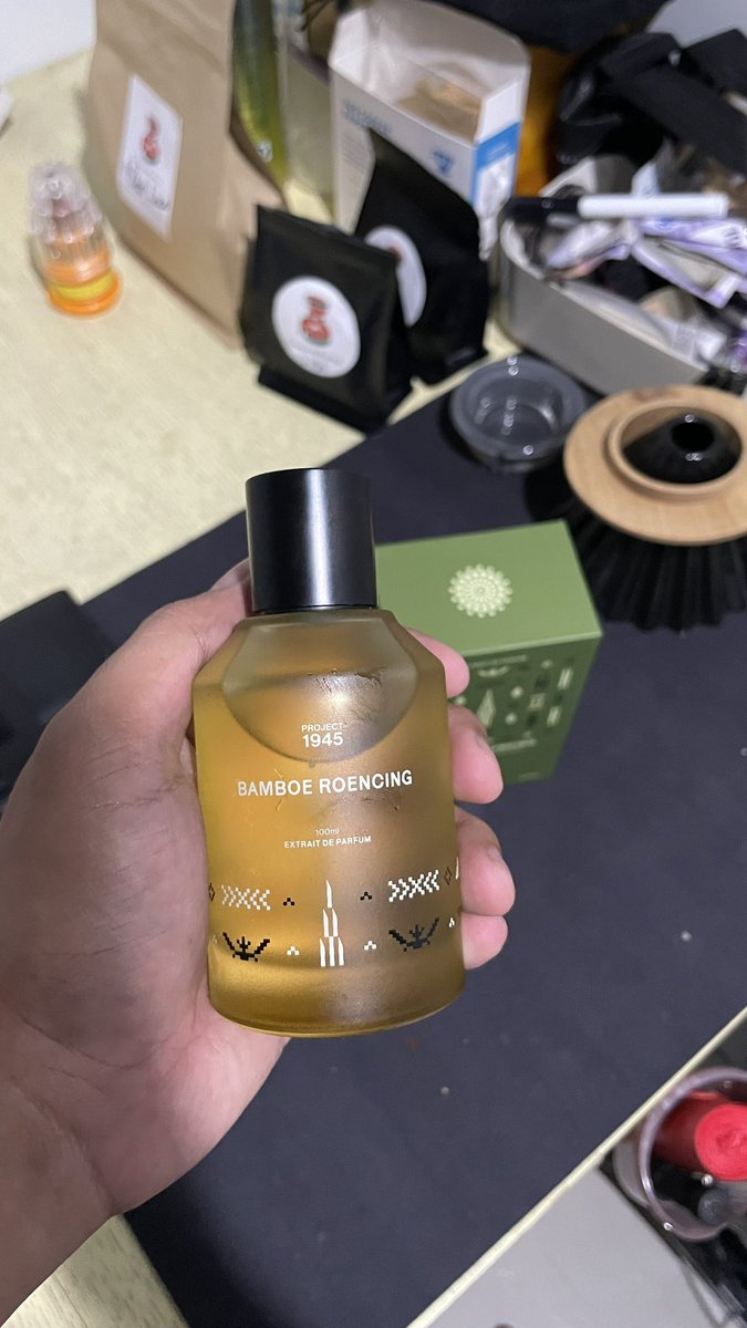 naufalprj's tweet photo. WTS Project 1945 Bamboe Roencing, 90% up, preloved
Extrait de Parfum
Notes: seger, green, citrusy, honey, musk.
Free ongkir, bisa oren https://t.co/cDm9udd7Wu