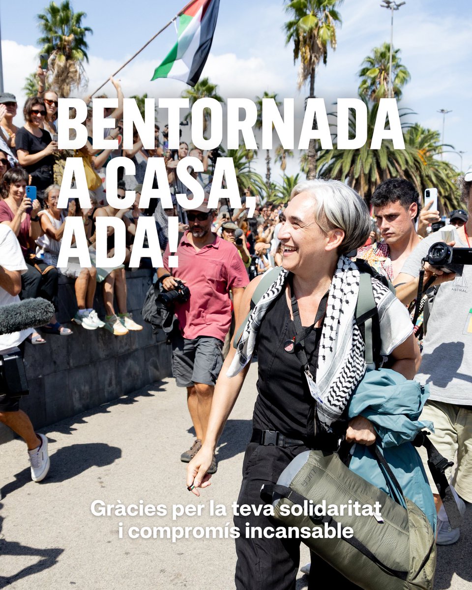 SomComuns's tweet photo. ‼️ L’Ada Colau JA VIATJA CAP A CASA NOSTRA!

Juntament amb 20 activistes de la @GlobalSumud que ja han estat alliberats i arribaran avui a Madrid a les 20:20h i viatjarà posteriorment a Barcelona 

La Global Sumud Flotilla ha obert una escletxa d'esperança! Podem plantar cara al govern criminal d'Israel. Cal que ens seguim mobilitzant per alliberar a la resta de detinguts de la Flotilla, acabar d'una vegada amb el genocidi i que hi hagi sancions a Israel.