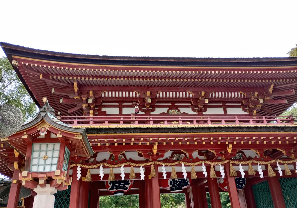 koniro_10's tweet image. 先週福岡へ行った時に、太宰府へ🌿

荘厳で美しかった… 梅の装飾があらゆるところに✿
牛さんもいた🐮
#太宰府 #福岡観光