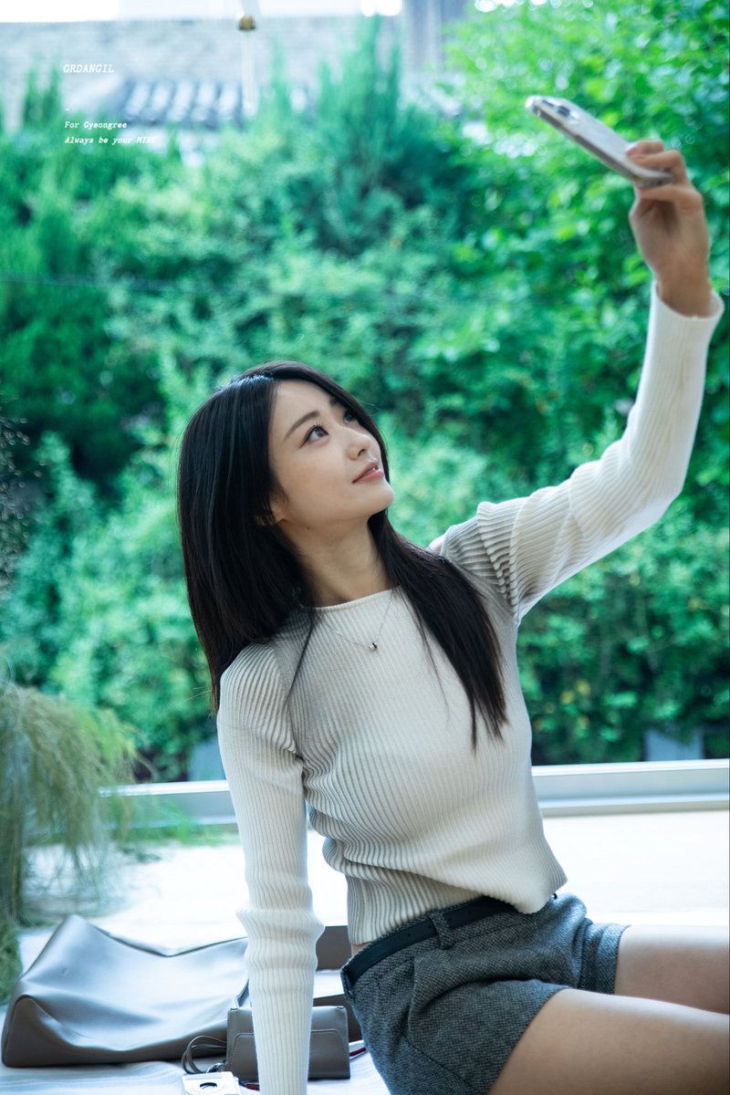 GRdangil's tweet photo. 250930 숨의 여행

https://t.co/Q9NbaK2UwY

#나인뮤지스 #경리 @ICE_Gang https://t.co/LWKuD9hS6Q