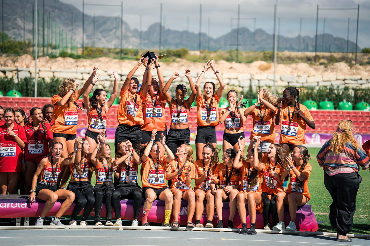 CAMPEONATO DE ESPAÑA SUB16 POR FEDERACIONES

🚺
🥇 Madrid 
🥈 Cataluña
🥉 Comunitat Valenciana

🚹
🥇 Castilla y León
🥈 Andalucía
🥉 Galicia
6️⃣ Comunitat Valenciana 

🥈 Fernando Marco-1000
🥈 Valentinha Prince-Jabalina
🥉 4x100
🥉 4x400