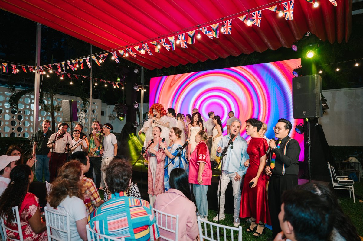 UKinVietnam's tweet photo. π #PrideParty in HΓ Nα»i & HCMC! π¬π§ Embassy & Consulate General celebrated love, respect & equality with the LGBT+ community and allies.
Honoured to support #HanoiPride & #VietPride π
The UK stands for acceptance for all. #PrideAlly https://t.co/QI9gokYiC7