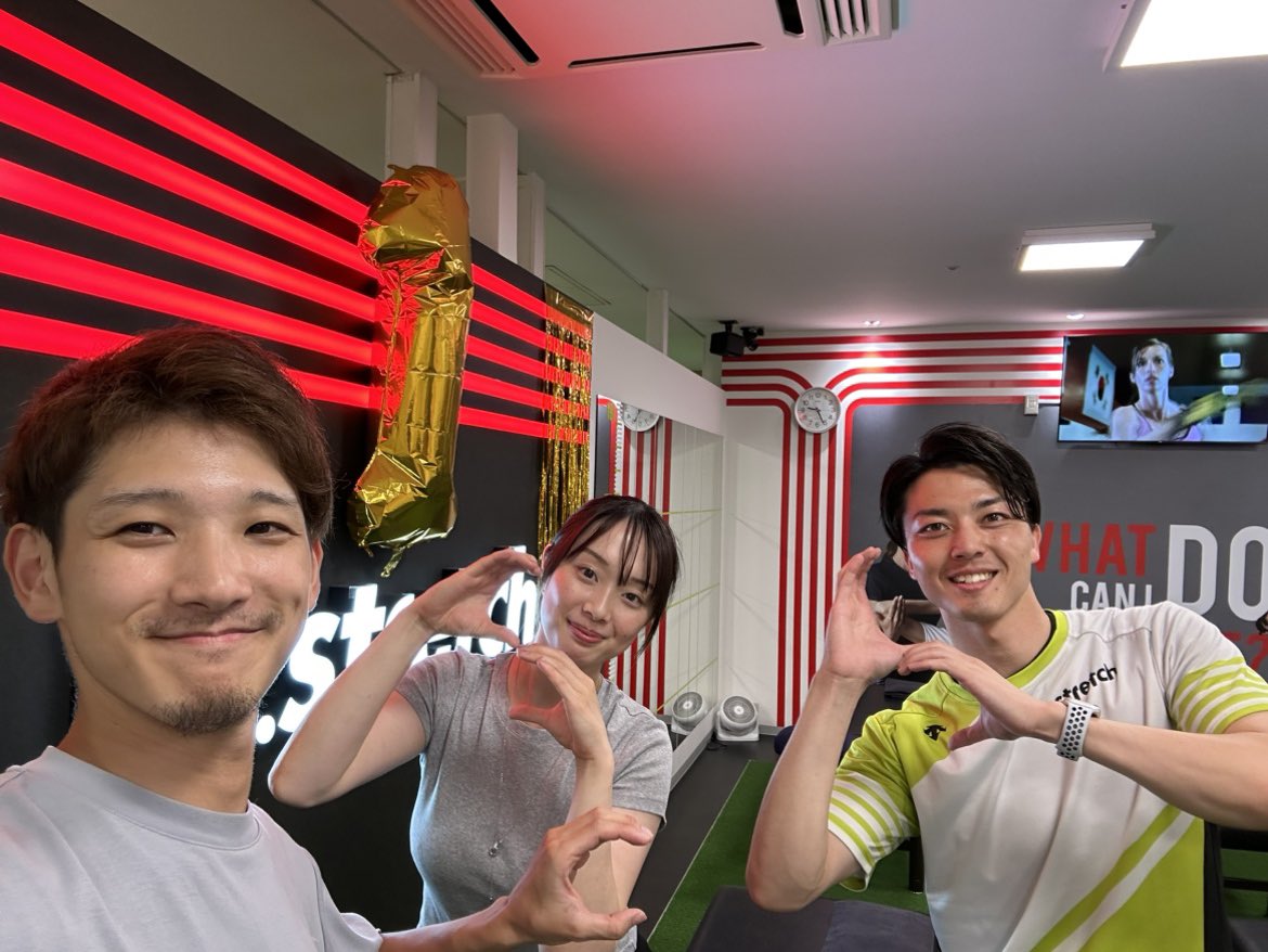 dstaigapt's tweet photo. スペシャリスト無事合格しました！！👏🏻
池東の堤店長、馬場のつっきー店長をはじめ、沢山の方が練習に付き合って頂いたおかげです！！
ただ、ここからスペシャリストとしてどのように行動していくか。
お客様は技術力だけに担当をつけているわけではない事を念頭にこれからも精進していきます！！ https://t.co/AozGRIibq9