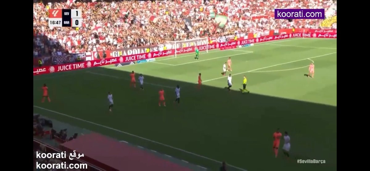 العصير الرسمي لنادي اشبيليه ‼️🤩🔥

منوره الشاشات ب لوقو عصير تايم وانشاءلله القادم اقوى معاكم 😍🫡 

لحد يسوي روحه مو شايف النتيييجة 😎😏‼️‼️ <a href="/faroj_abo_alabd/">farooj abo alabd - فروج ابو العبد</a> <a href="/papakanafa_/">papa kanafa - بابا كنافة</a> #اشبيليه #برشلونه <a href="/SevillaFC_ARA/">Sevilla FC Arab | إشبيلية</a>