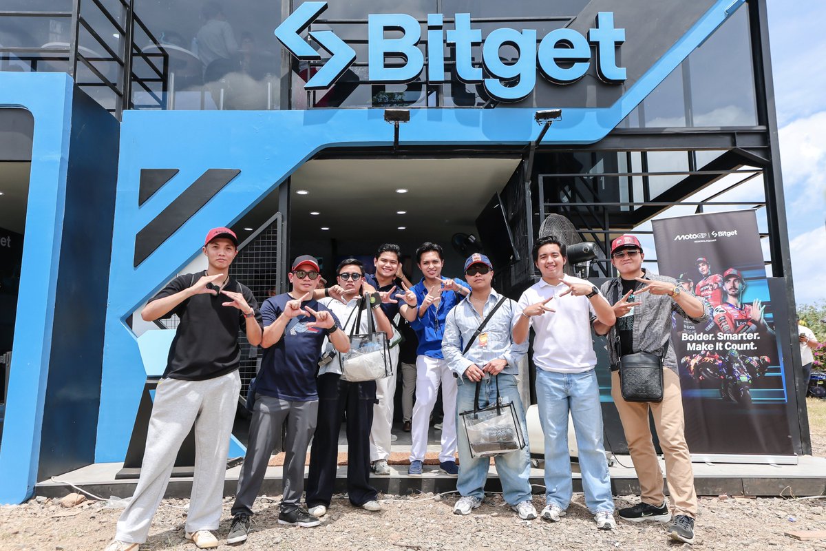 bitgetglobal's tweet image. All around Mandalika 🏍️

From track to booth, fans are making every moment count.

#MotoGPxBitget #EventwithBitget #BitgetMandalika