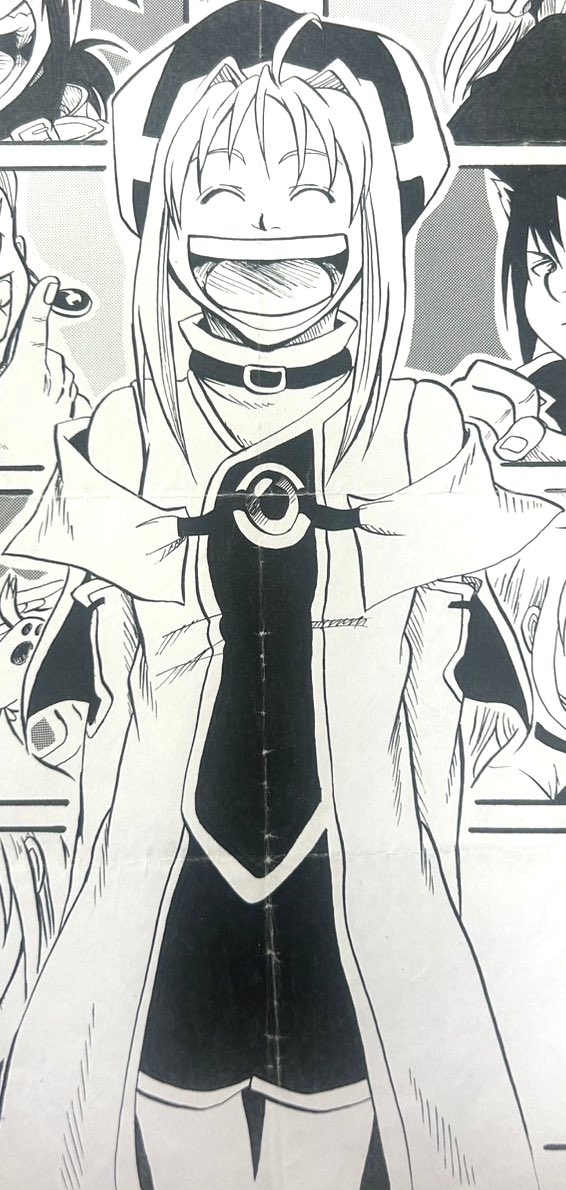 #画力ビフォーアフター
◀︎中学生  2025年▶︎

中学時代の友人から面白くもありがたいリクエストをもらって、小学生の頃に生まれた創作娘を超久々に描いた…!
中2全開の時はめっちゃファンタジーもの描こうとしてたなぁという思い出 