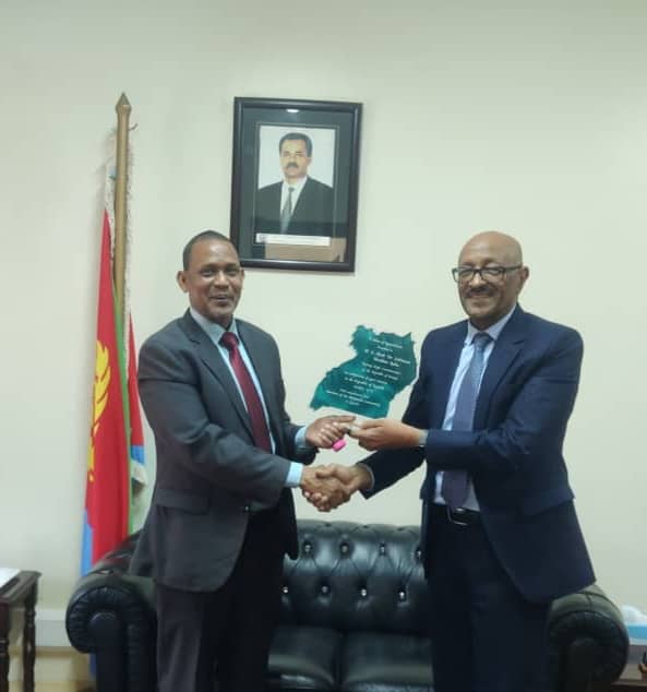 SuleimanRoba's tweet image. It was a great honour to pay a farewell courtesy call to H.E. Amb. Mohammed Suleiman, Eritrean Ambassador to Uganda and Dean of Diplomatic Corps, as part of the formal conclusion of my diplomatic assignment in Uganda as I prepare to take up my duties at Kenya Embassy, Riyadh as…