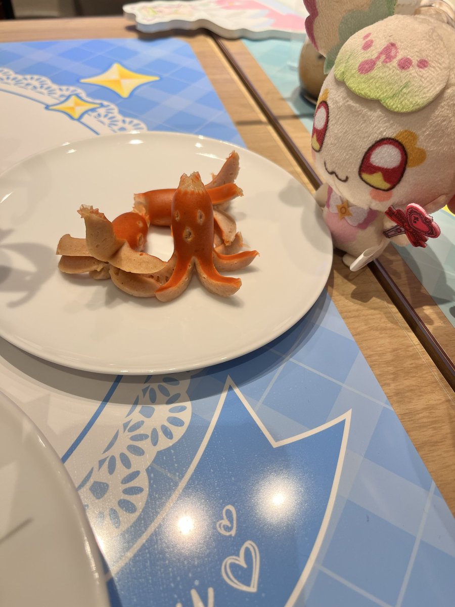 食べてたら狙ってきました💦

(食べたいプリ、、、🤤)