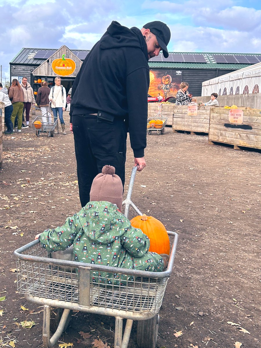 🏴󠁧󠁢󠁥󠁮󠁧󠁿🕹Skinny does gaming 📸🇸🇪 tweet media